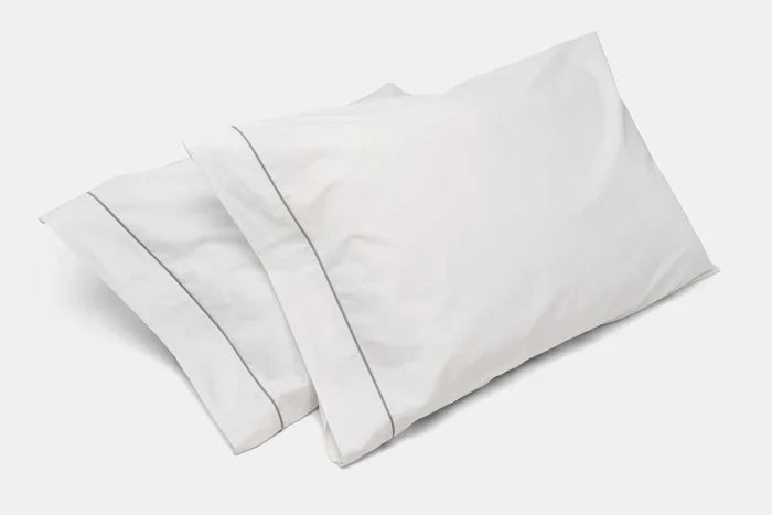 2-Pack Cotton Bed Standard Size Pillowcases with Classic Piping Design Made in USA