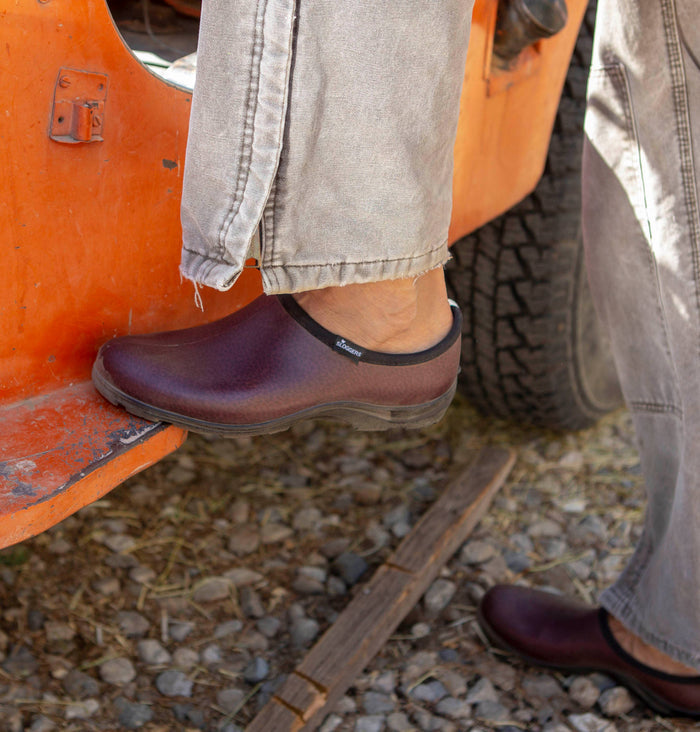 New: Men's Waterproof Garden Shoe, Brown Made in USA